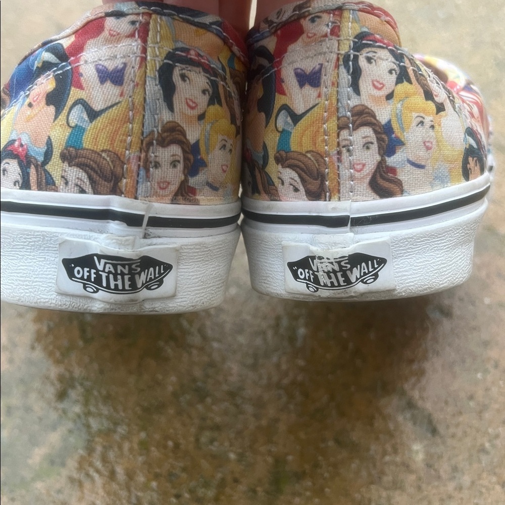 VANS x Disney Princess Old School Sneaker Shoe Women's Size 7 Men's Size 5.5 - Picture 6 of 9